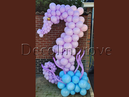 Zeepaard met Water en Zeewier Ballonnenpilaar